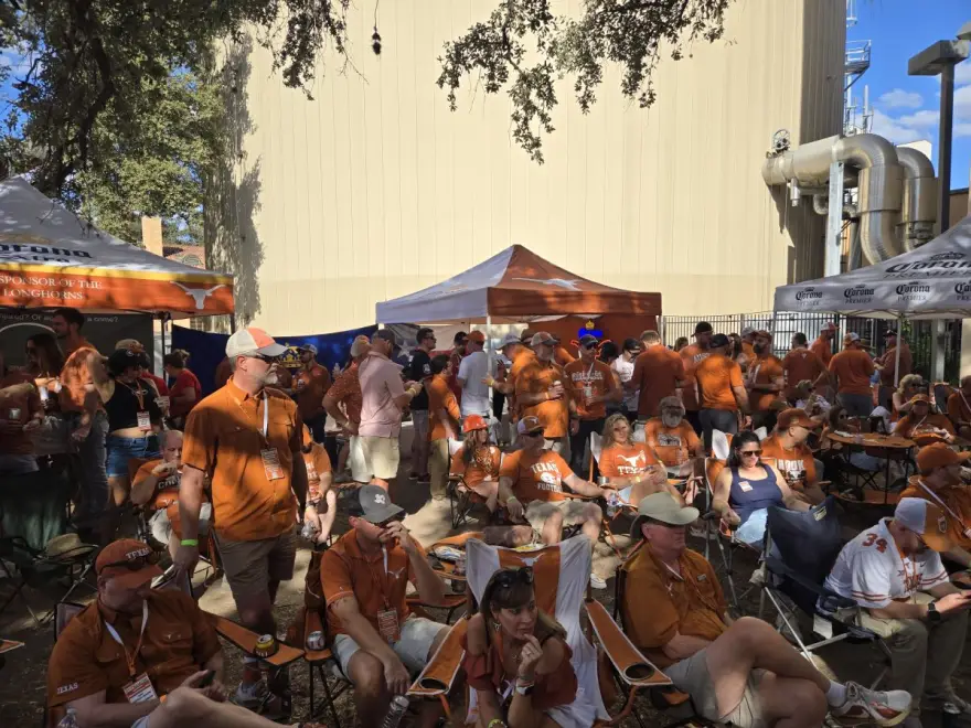 Kickoff crowd at the lot
